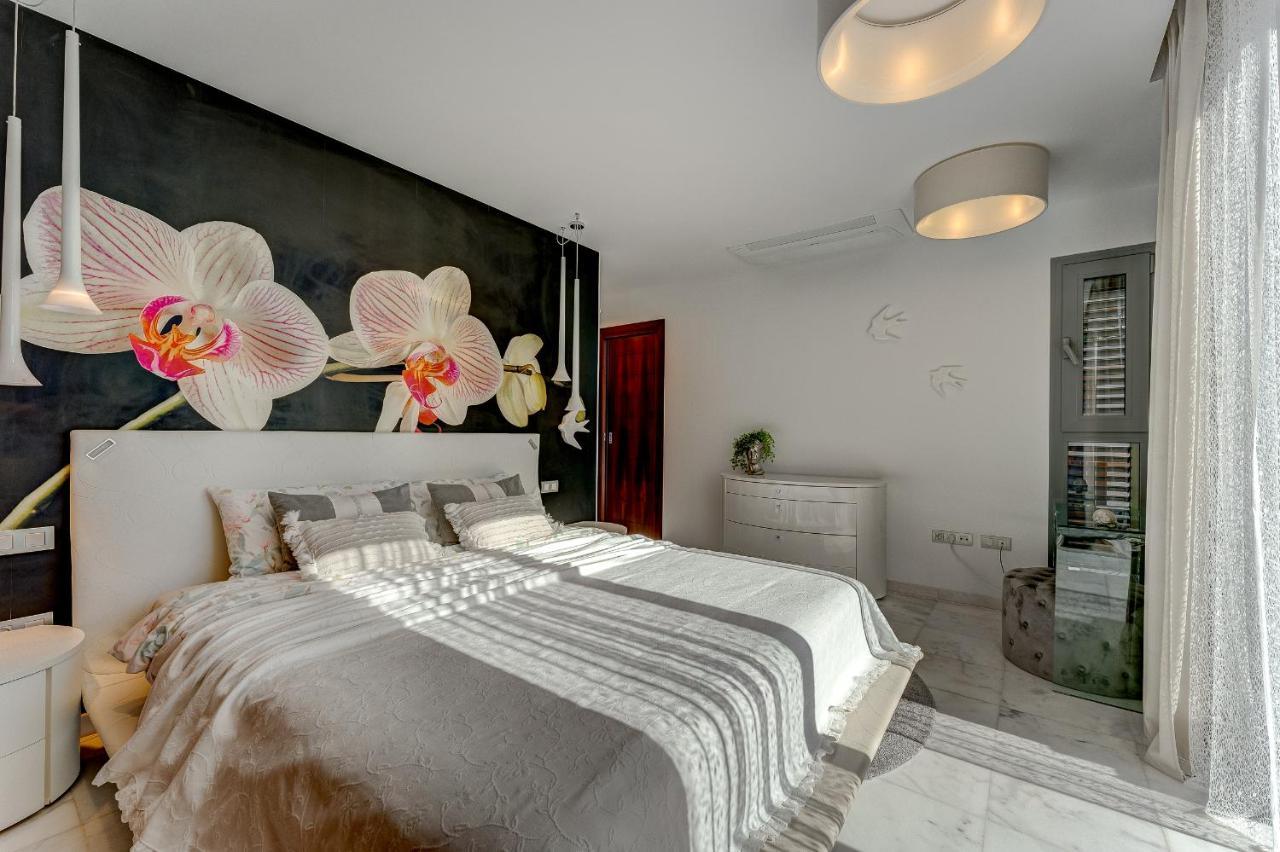 El Duque Private Lux Villa Адехе Екстериор снимка