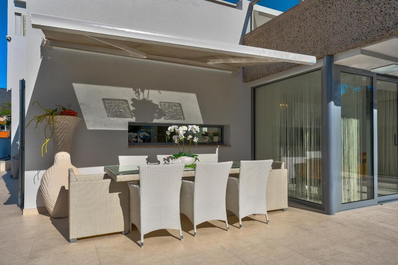El Duque Private Lux Villa Адехе Екстериор снимка