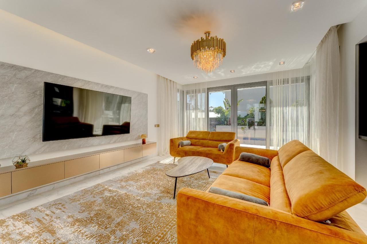 El Duque Private Lux Villa Адехе Екстериор снимка