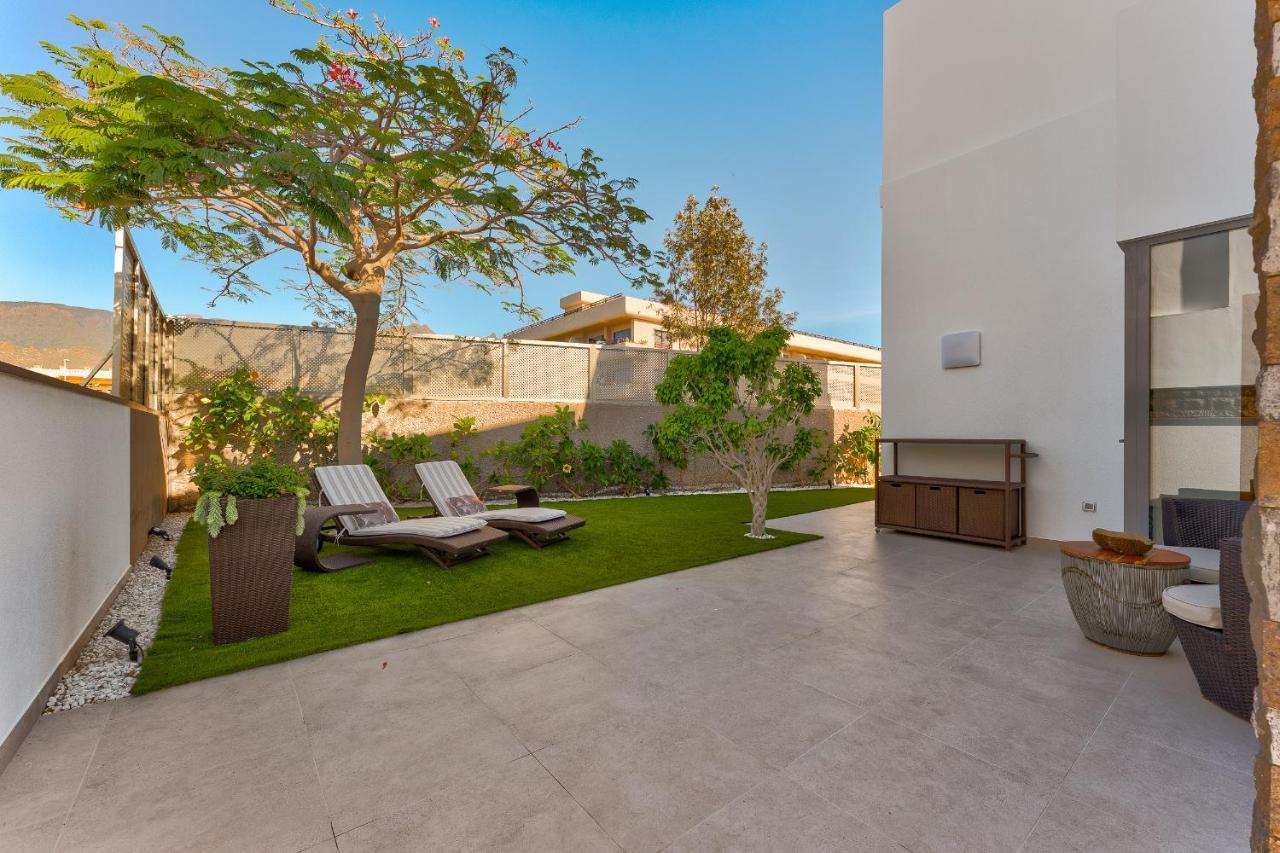 El Duque Private Lux Villa Адехе Екстериор снимка