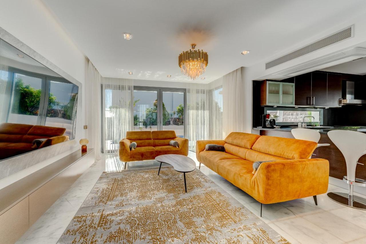 El Duque Private Lux Villa Адехе Екстериор снимка