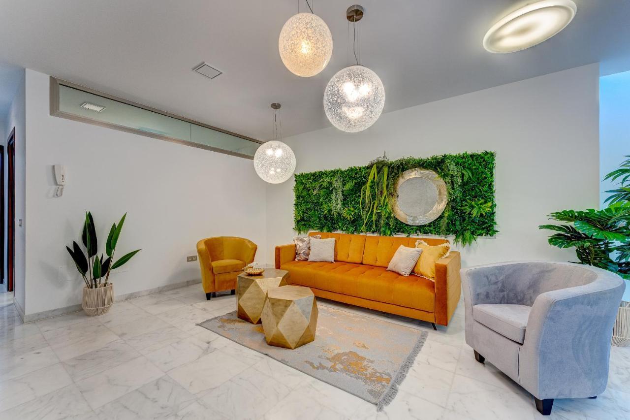 El Duque Private Lux Villa Адехе Екстериор снимка